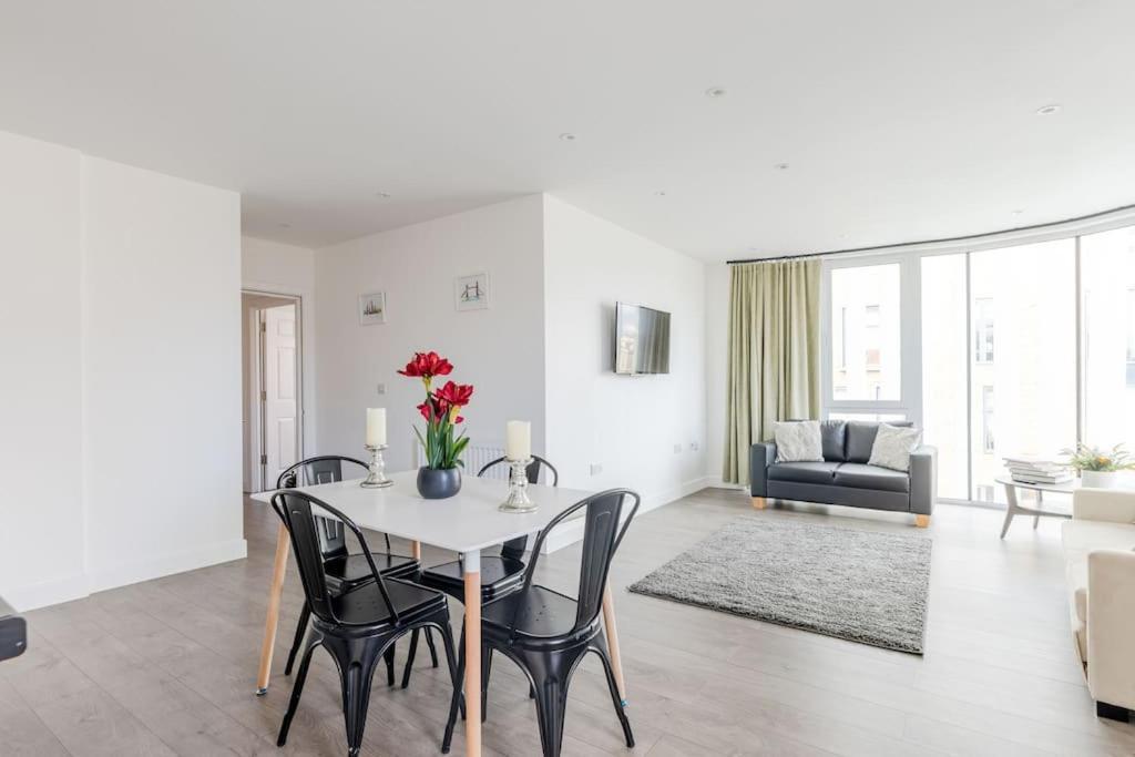 Vertigo Boutique Sleeps 4 London 泰晤士河畔京士顿 外观 照片
