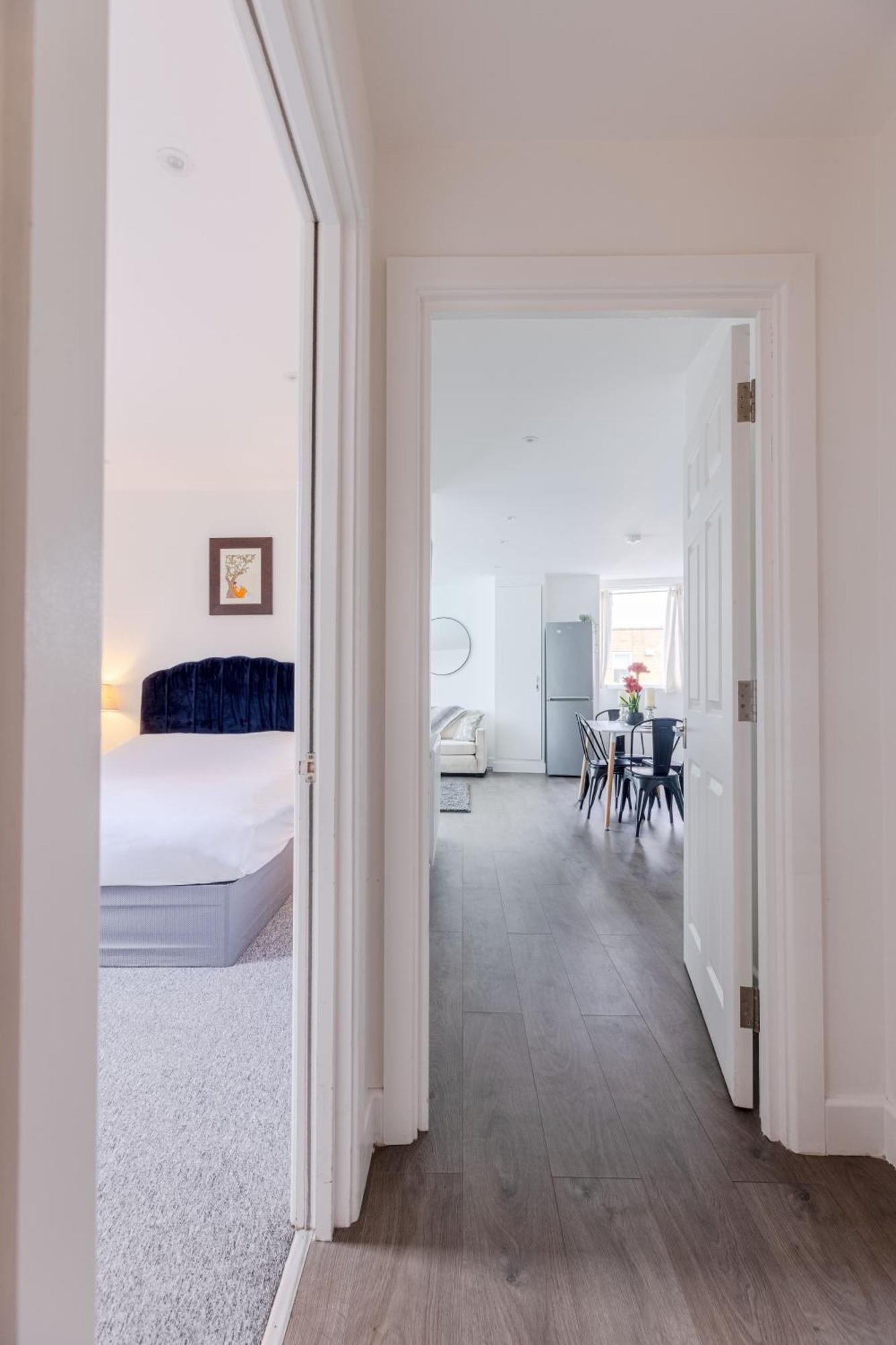 Vertigo Boutique Sleeps 4 London 泰晤士河畔京士顿 外观 照片