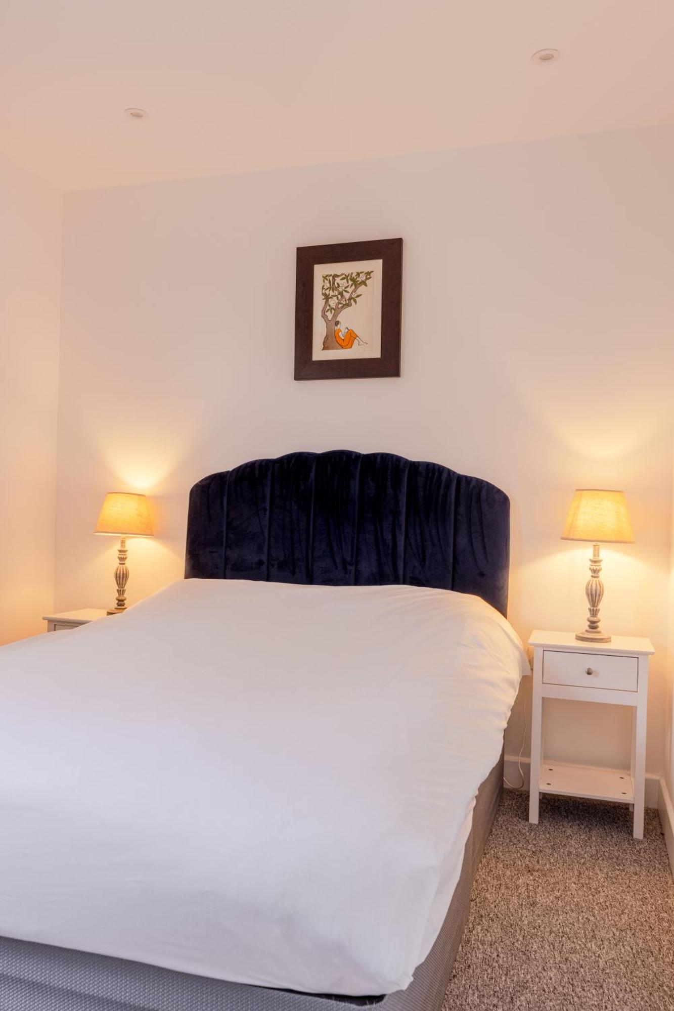 Vertigo Boutique Sleeps 4 London 泰晤士河畔京士顿 外观 照片
